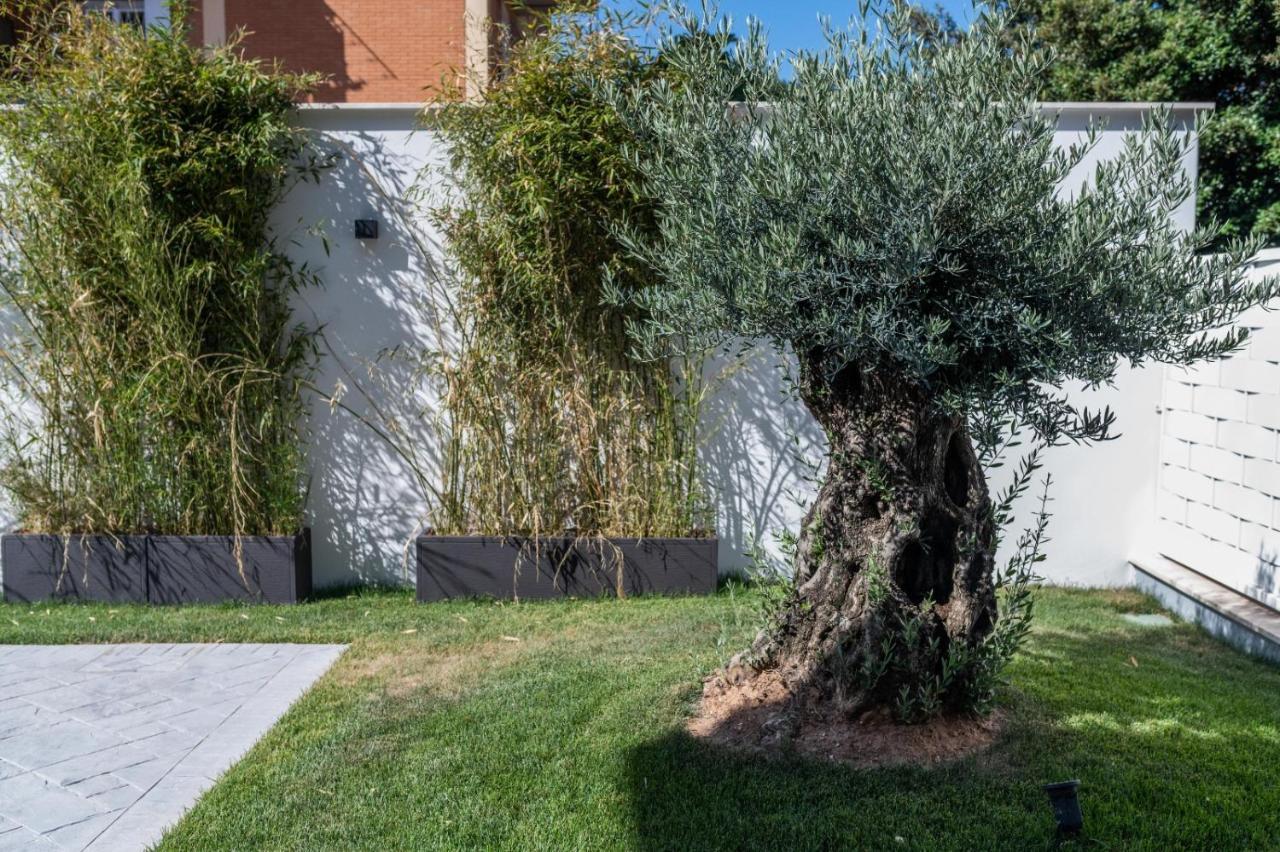 Grey House Guest House Luxury Латина Екстер'єр фото
