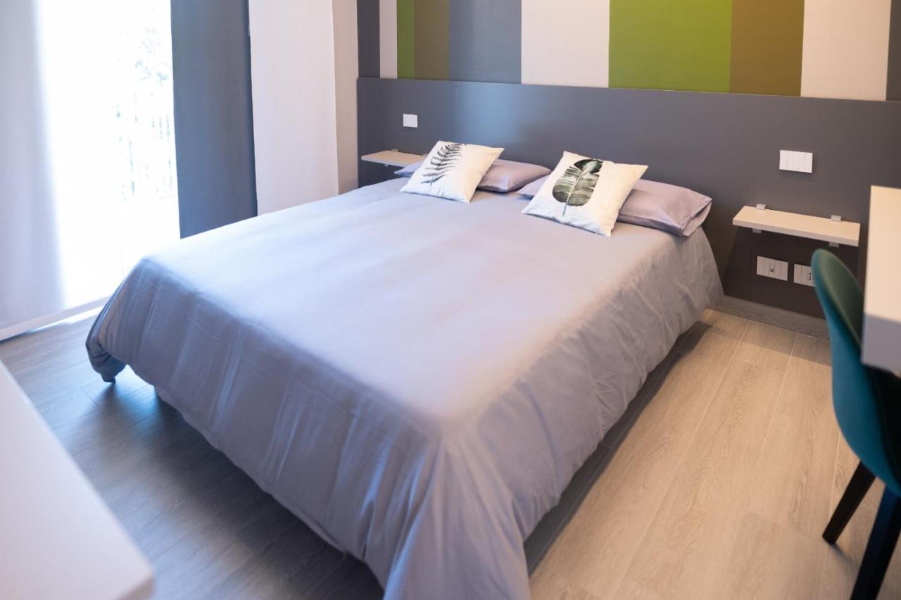 Grey House Guest House Luxury Латина Екстер'єр фото