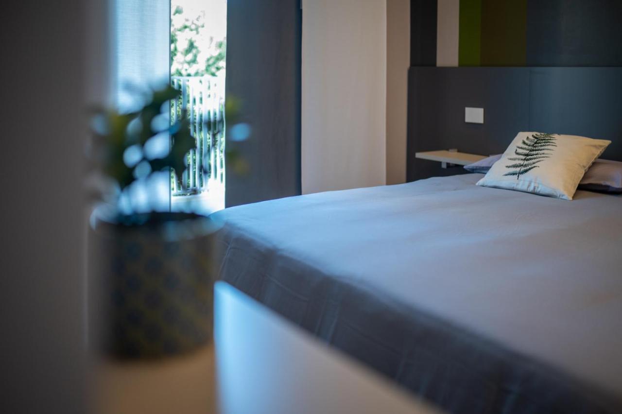 Grey House Guest House Luxury Латина Екстер'єр фото